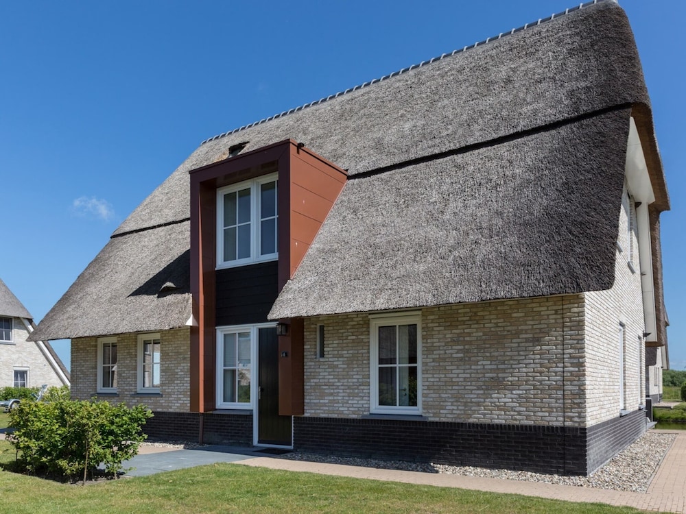 Villa in Friesland With Sauna and Whirlpool