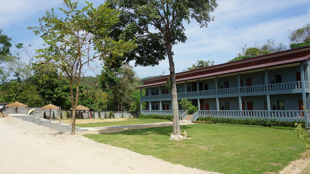 Lanta Miami Resort