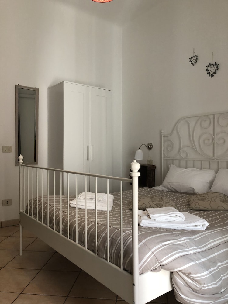 Ai Leoni