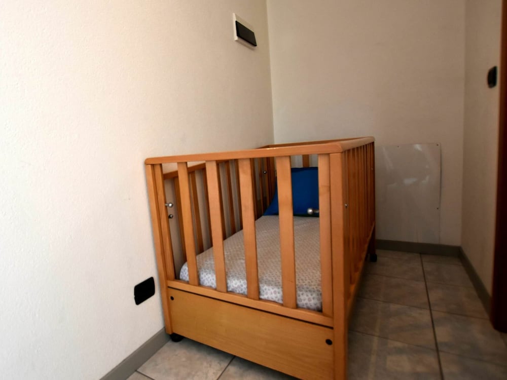 Belvilla by OYO Flat With Terrace Near the Lake view 3