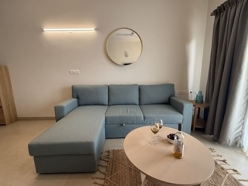 Stylish 1BR in North Goa- 5 Mins to Candolim Beach