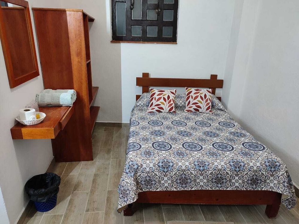Casa Bugambilias