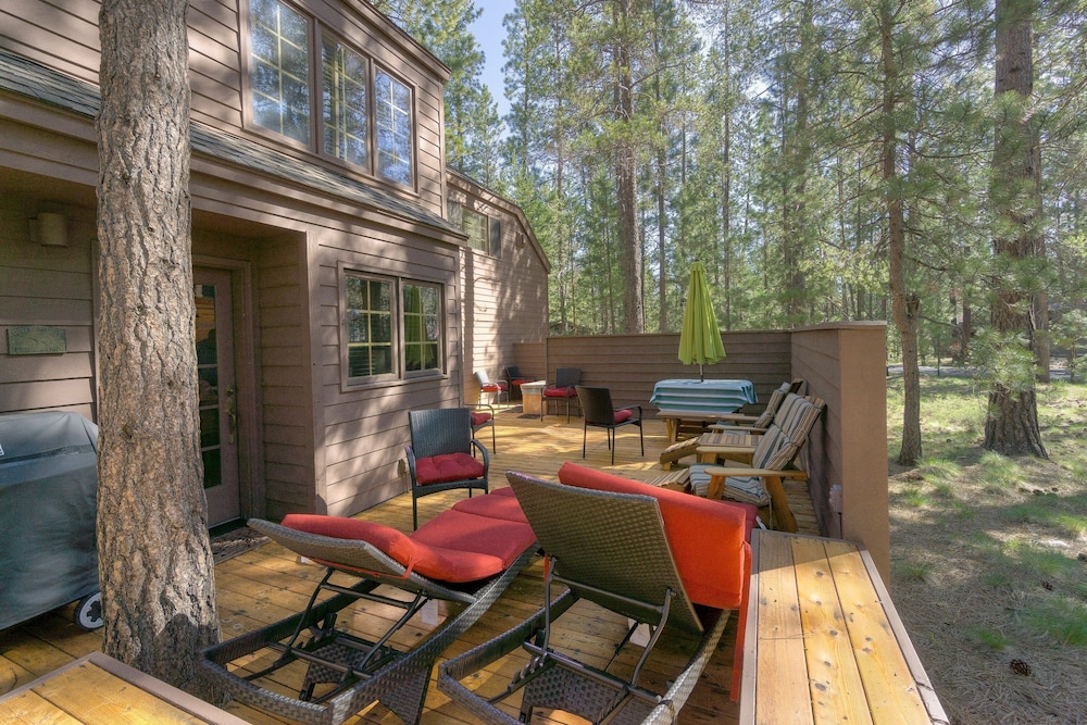 Diamond Peak 2 3 Bedroom Home