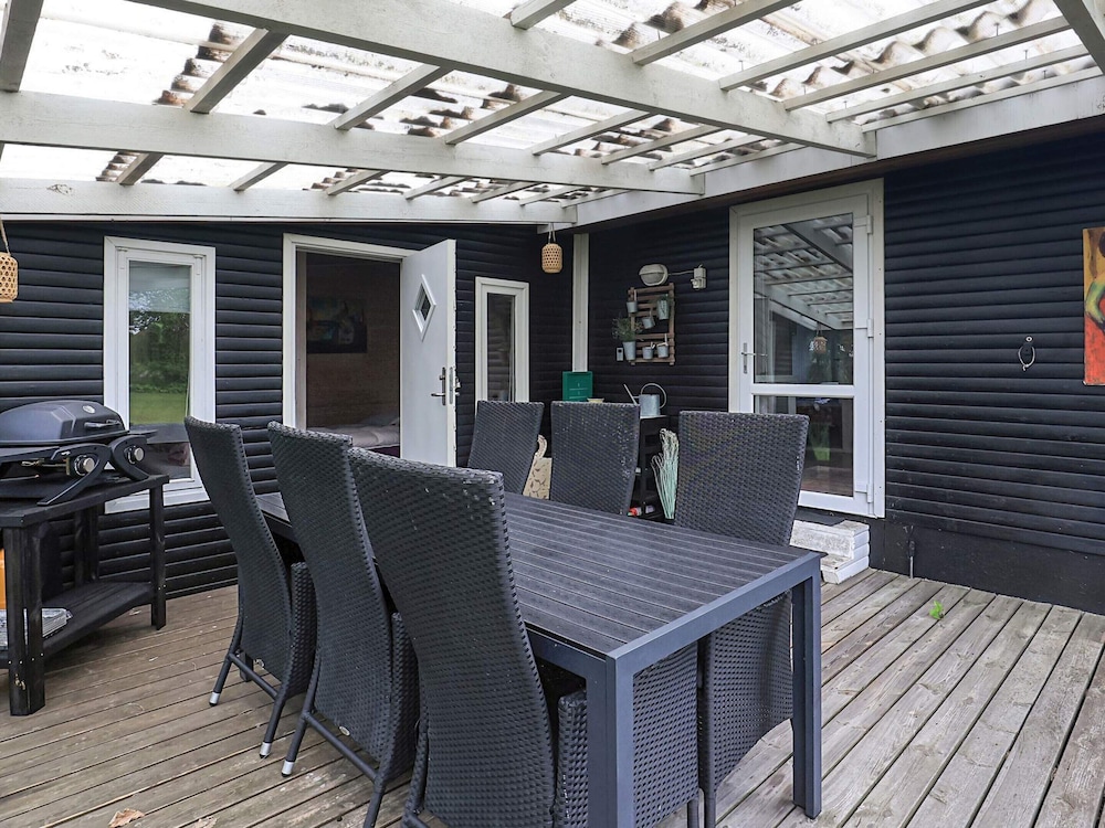 6 Person Holiday Home in Hadsund