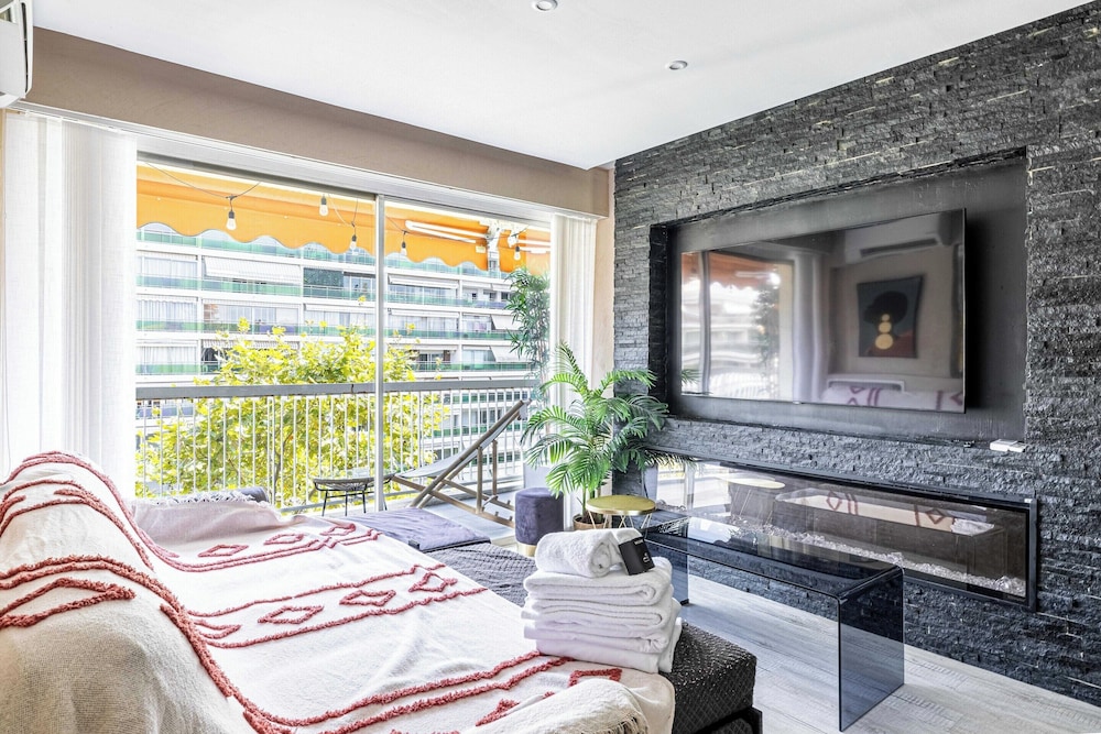 Modern Apt 1bd/4p With Large Balcony - Cannes view 3