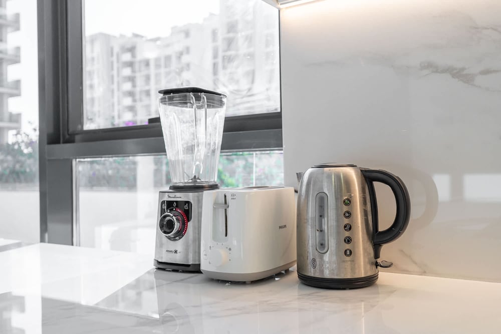 Indulging 1 Bedroom in Azizi Riviera 6