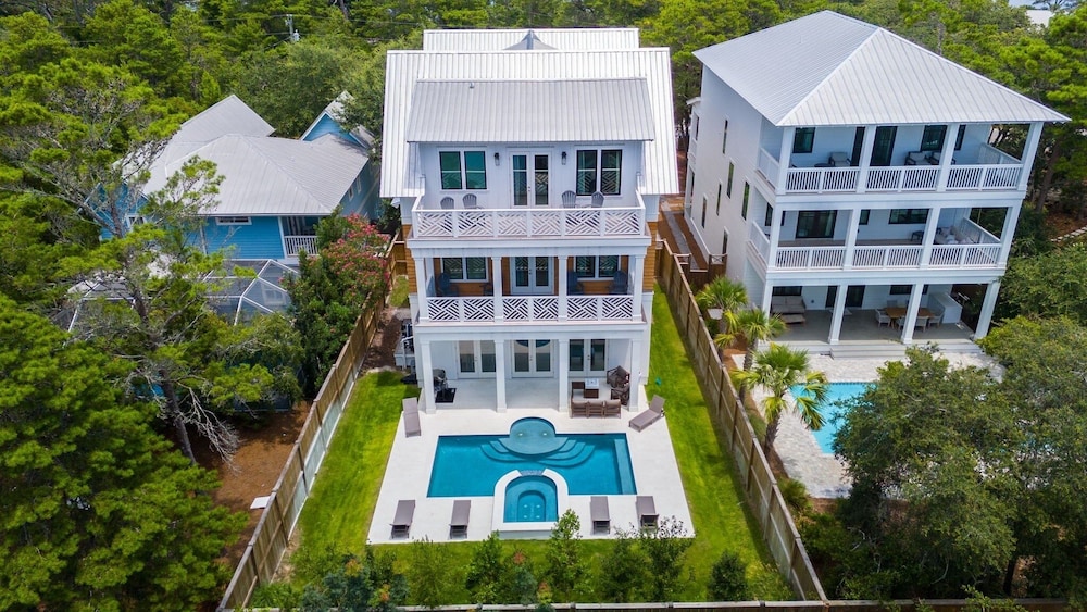 Magnolia Tides 6 Bedroom Home
