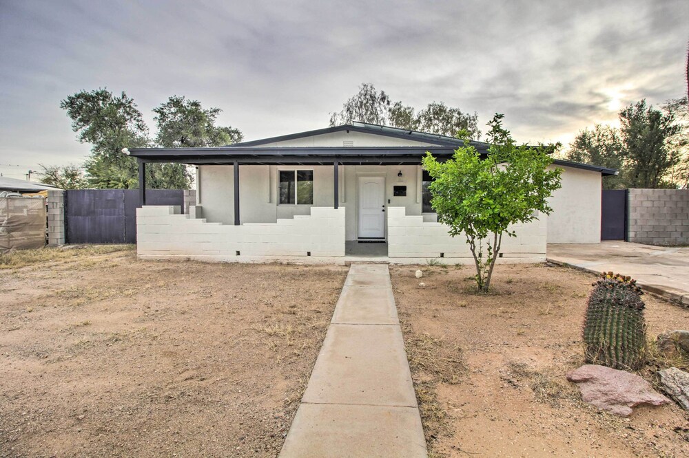 Charming Home ~ 7 Mi to Downtown Tucson!