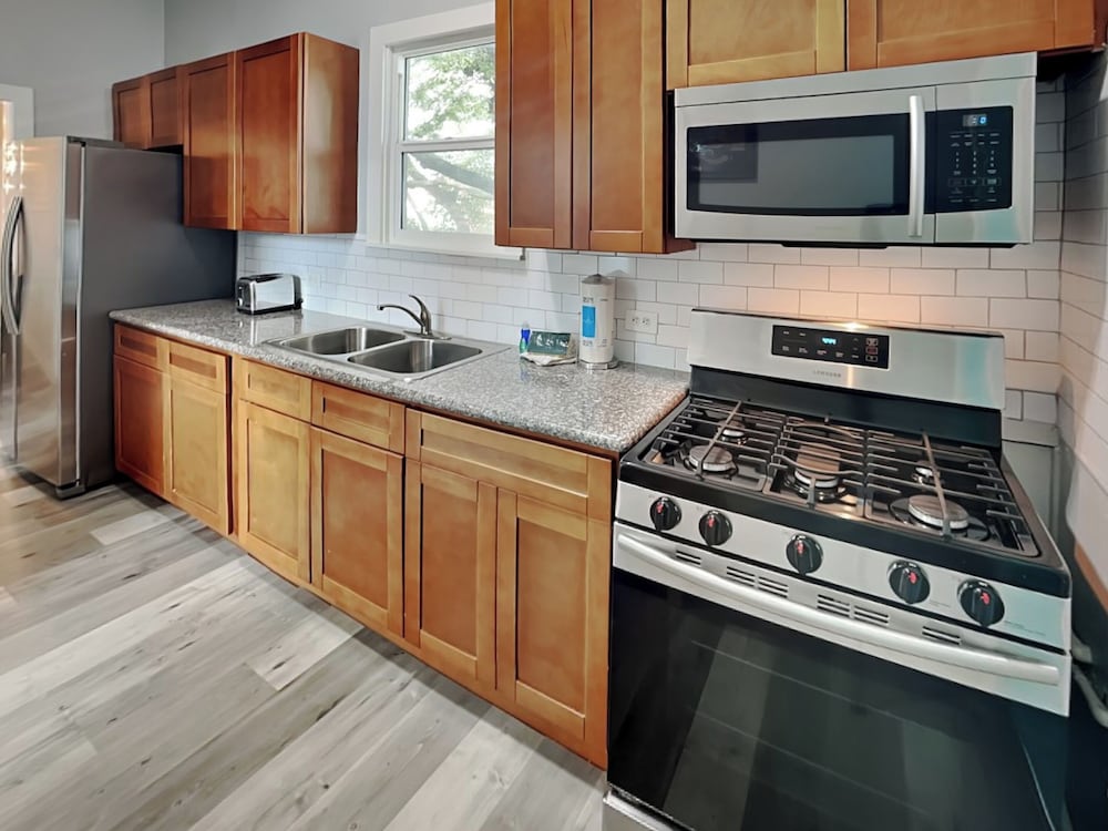 Pleasure Pier Retreat Manor by Ryson Vacation Rentals