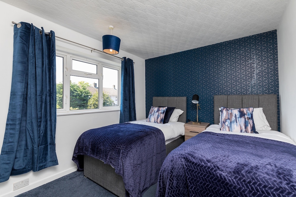 Findon House view 3