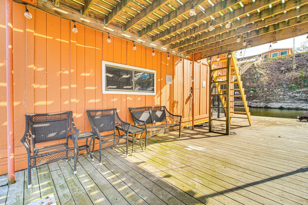 Grove Lake House w/ Boat Dock & Outdoor Spots!