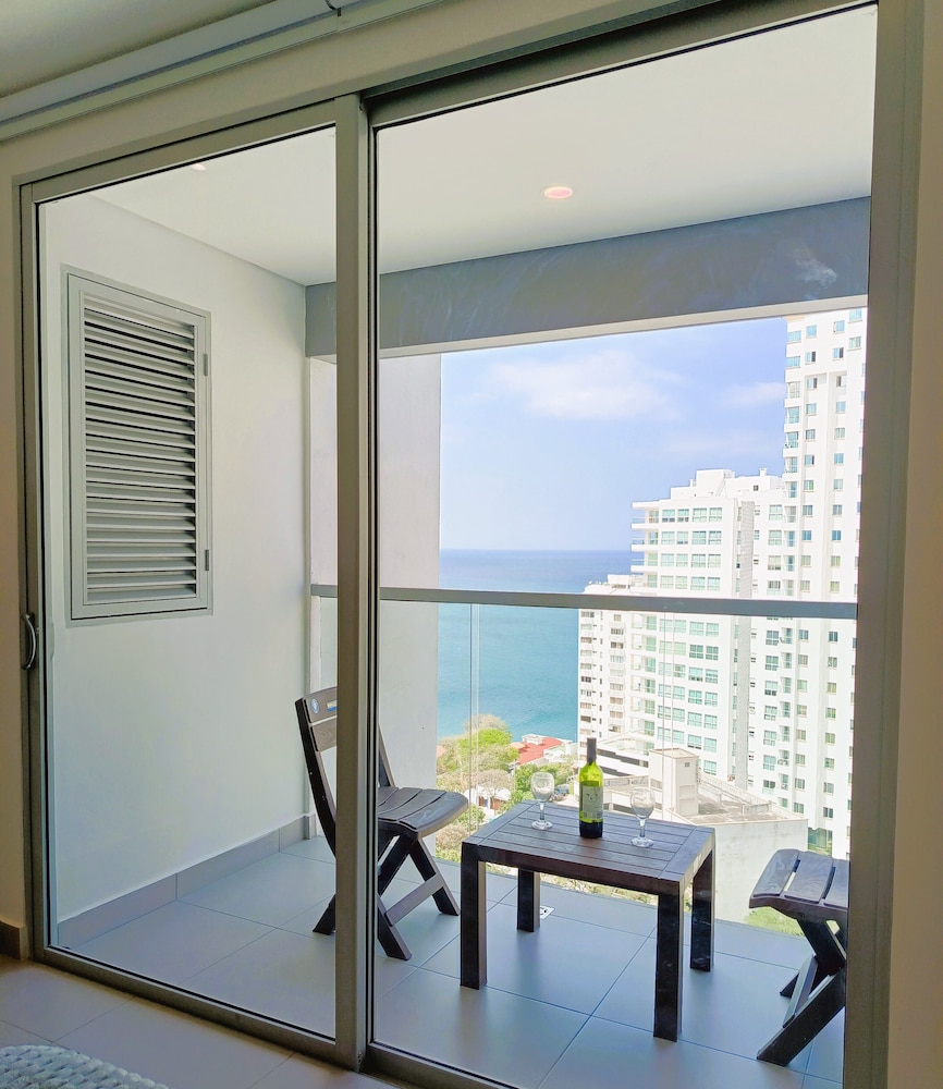 Apartasuites Ambar Roca - Rodadero