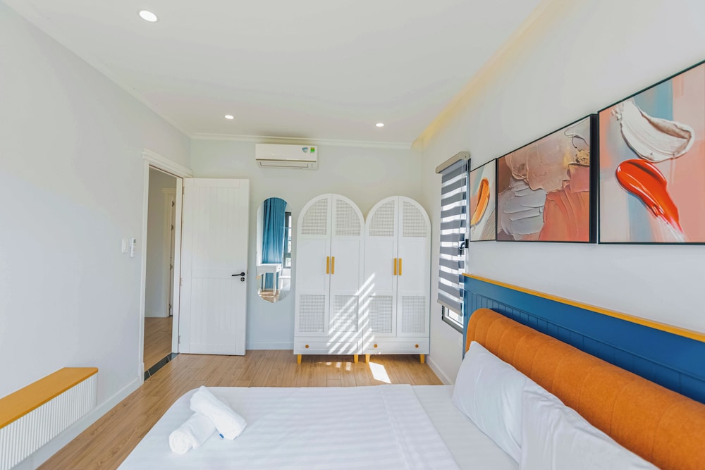 Luxury 3 br La Fleur Villa-Novaworld PT
