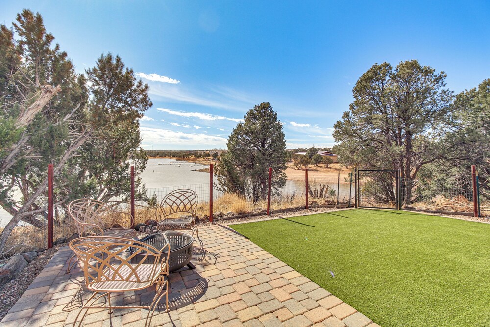 Firelit Nights By the Lake: Cozy Show Low Retreat