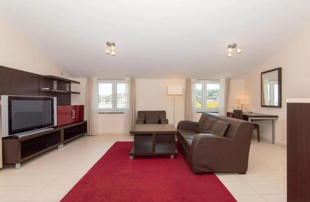 Marina Portorož Family Friendly Apartment 2