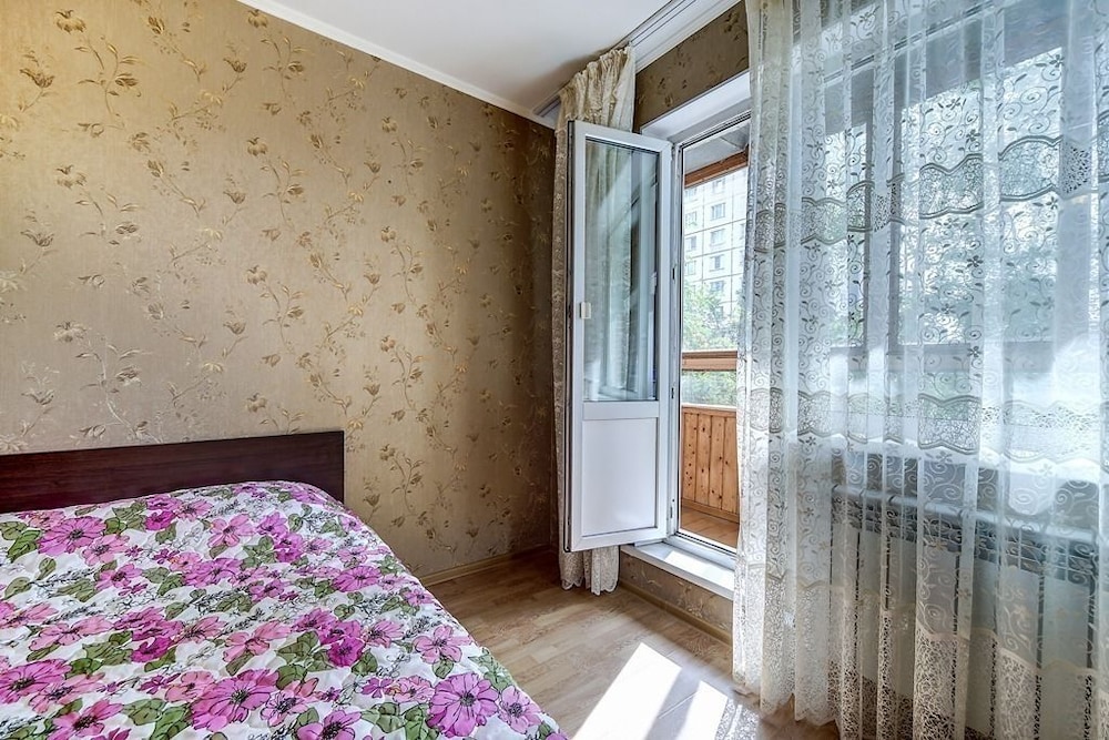 AG Apartment Kollontay 30