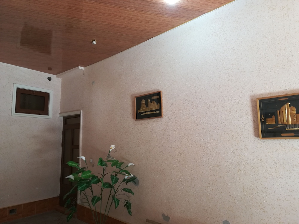 Umarxon Hostel