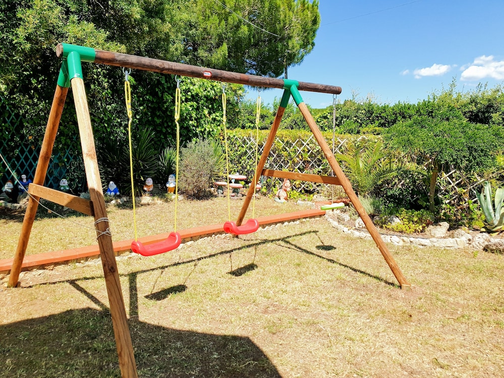 Tuscan Villa, Private Pool and Tennis Court Garden,wi-fi, Ac, Pet Friendly view 3