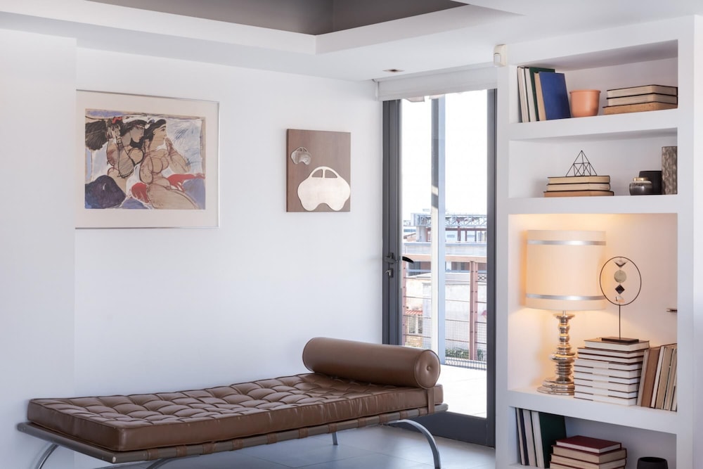 Spacious Loft in Gazi