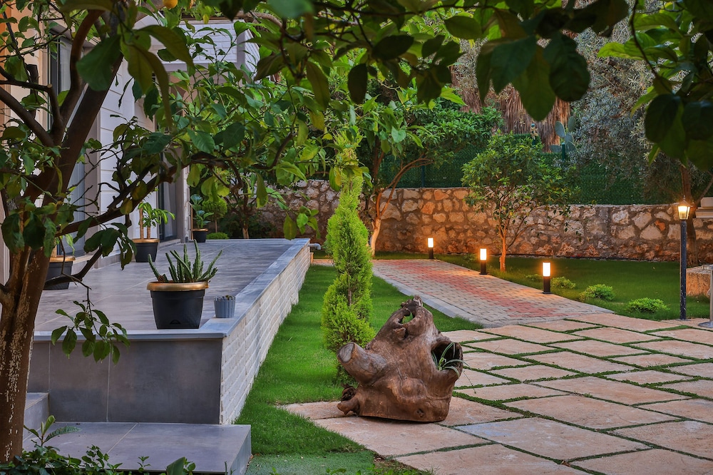 Harnup Apart - Image 32