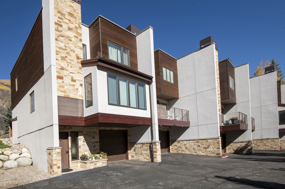 Capstone 6 3 Bedroom Townhouse