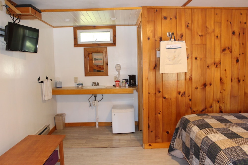 Blueberry Hill Motel