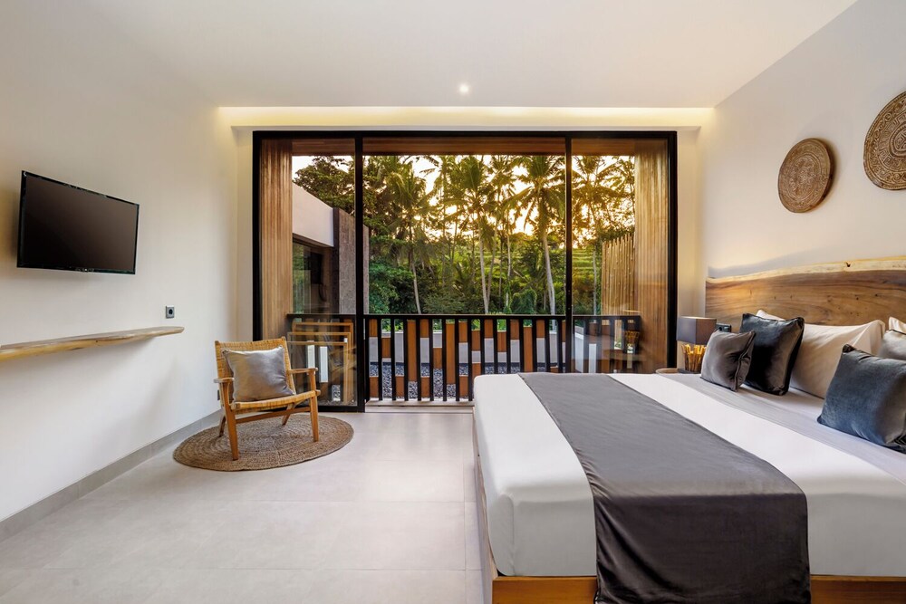 12BR St. Monica Kala