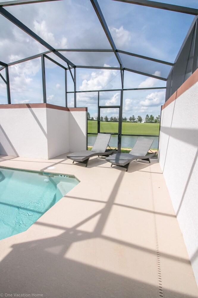 9005 SD - Gorgeous 4BR Townhome - Private Pool - Image 2