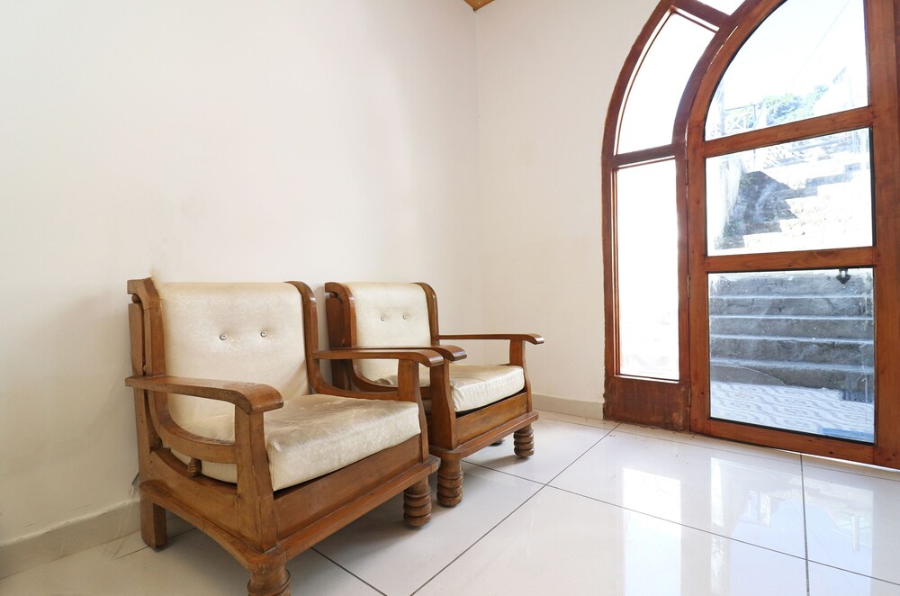 OYO 24137 Hotel Himalayan Village view 4