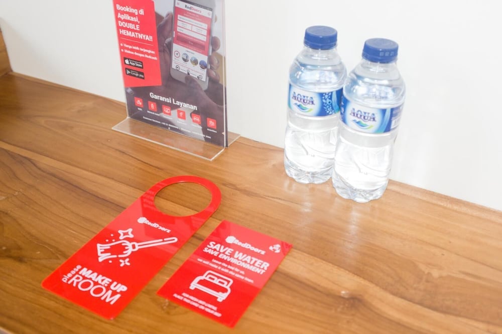 RedDoorz near Gatsu Barat Denpasar
