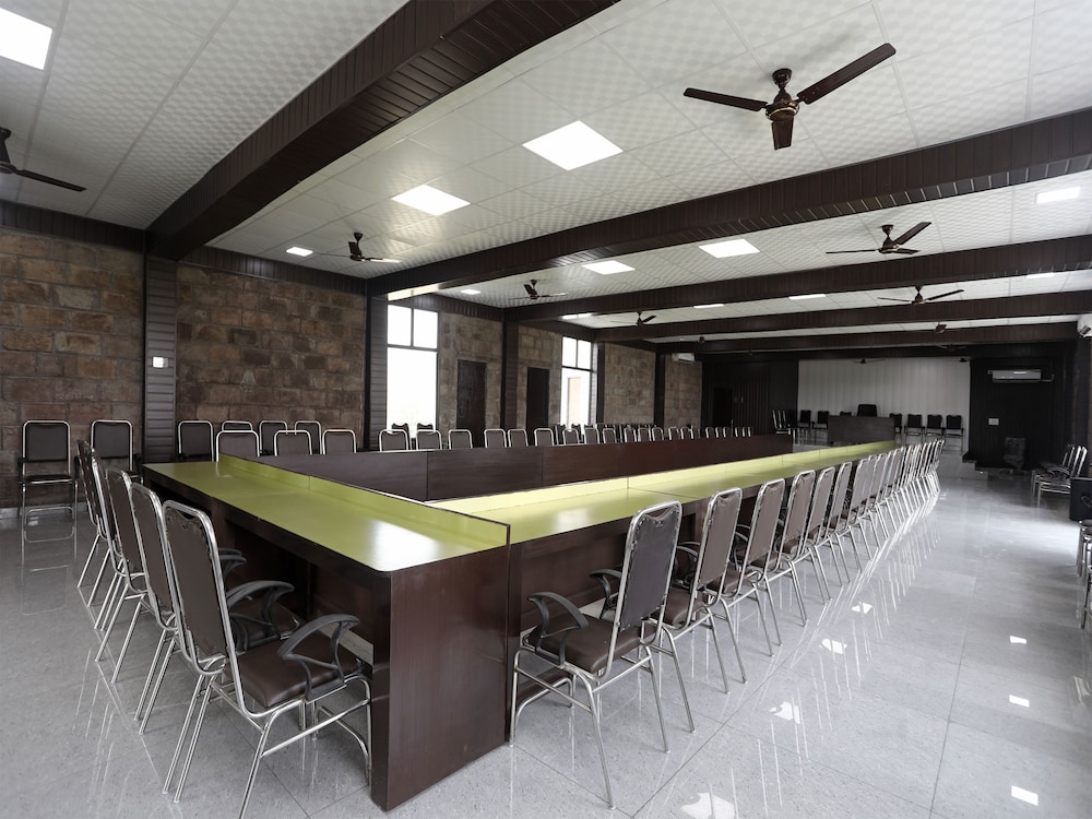 meeting & event spaces
