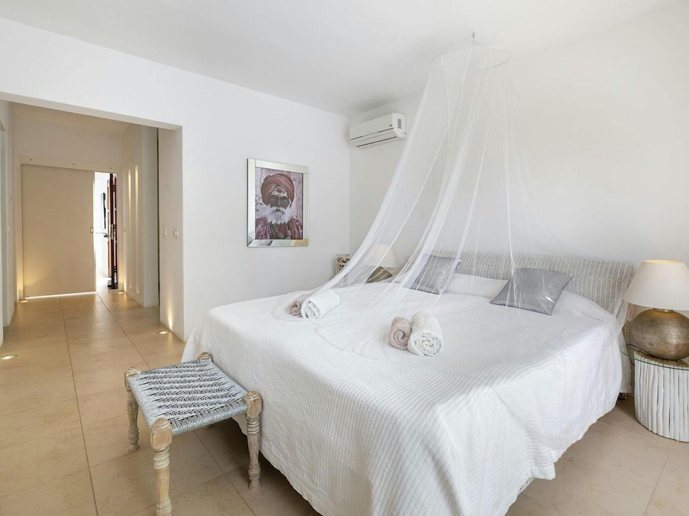 Holiday Home With Outdoor Barbecque