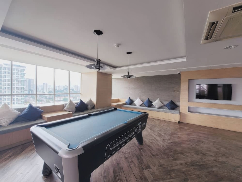VERVE Suites KL South Apartments & Condo