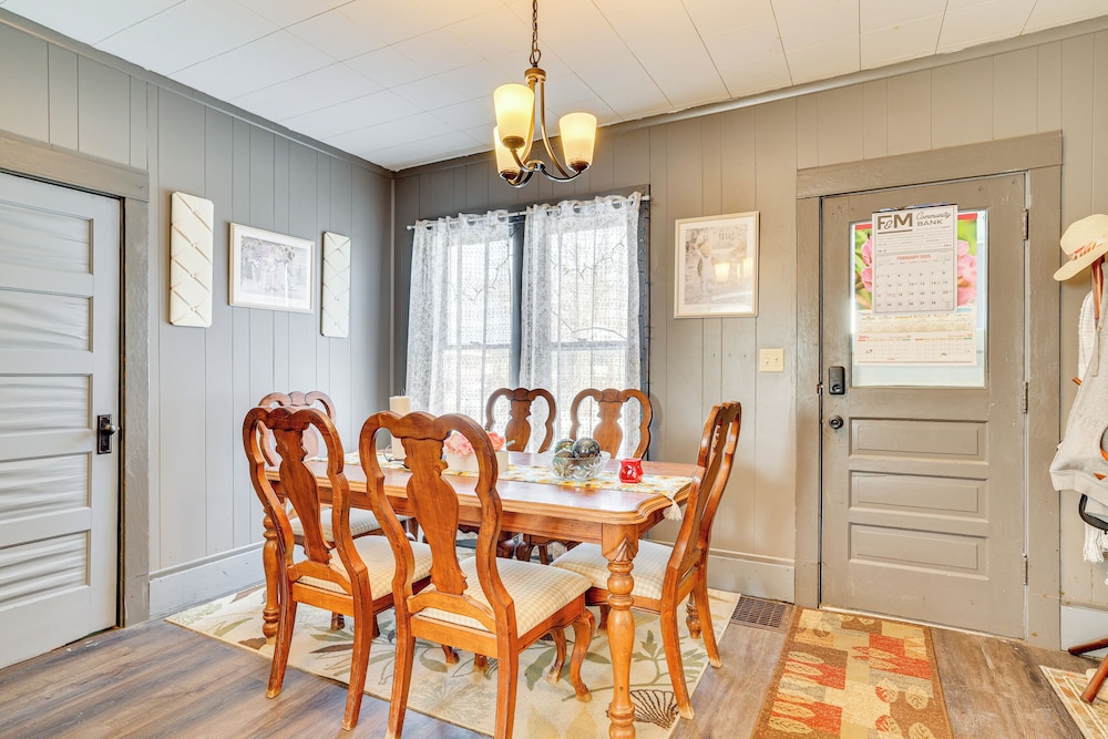 Steps to Root River: Home w/ Large Yard!