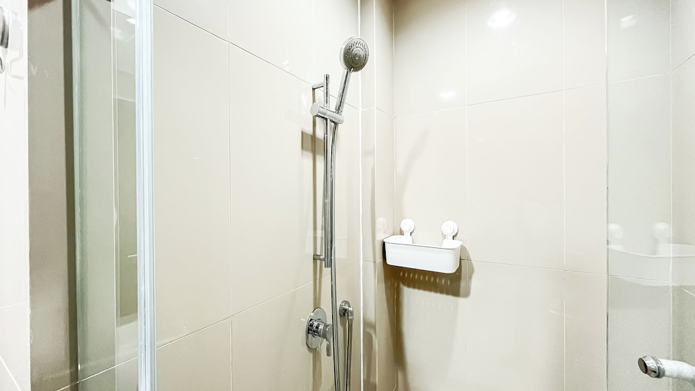 1Br Near Summarecon Mall At M-Town Signature Apartment