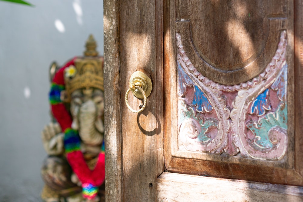 Beautiful Boho-chic 4br Tropical Villa in Pererenan Canggu