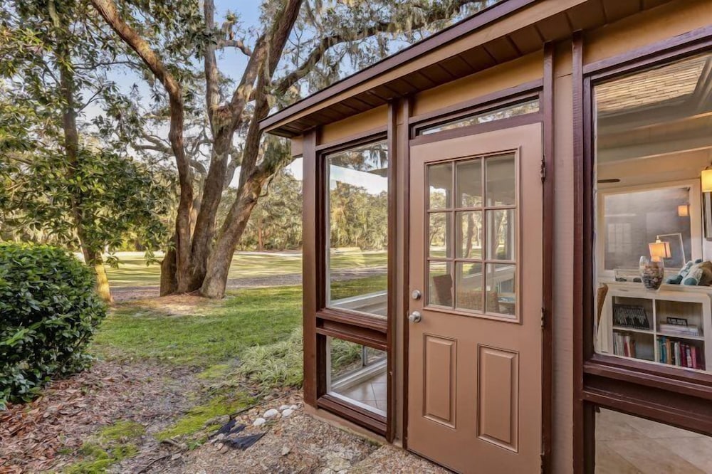 3312 Fairwayoaks view 2