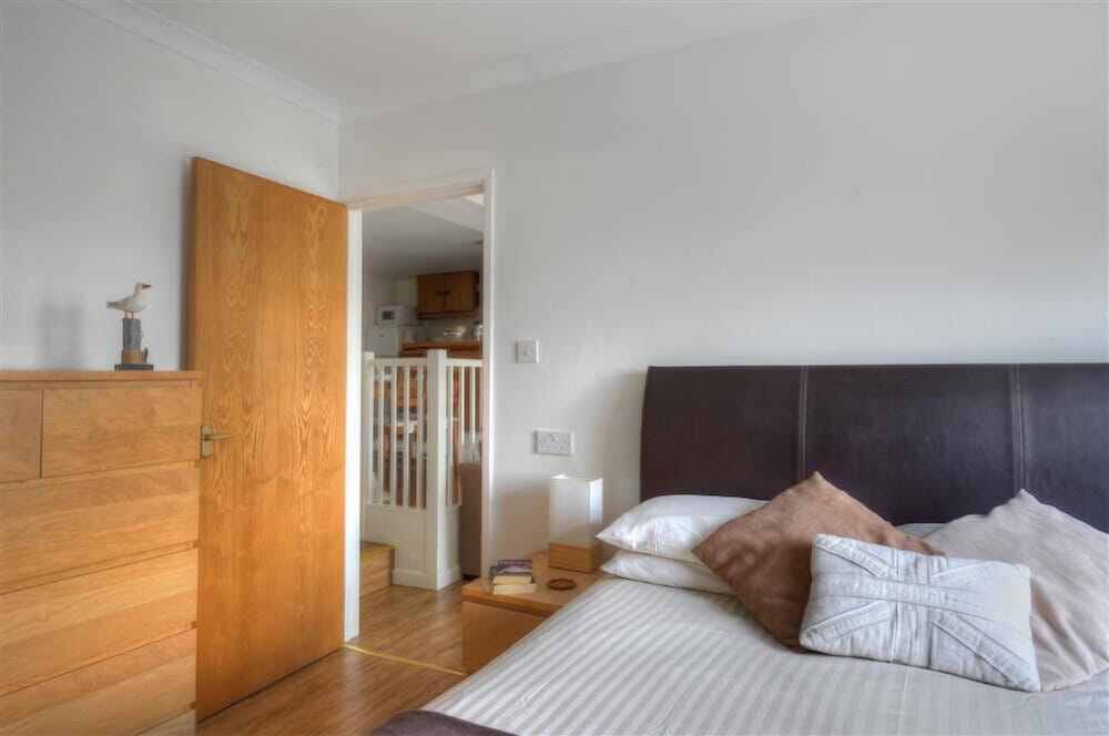 Greystones Flat