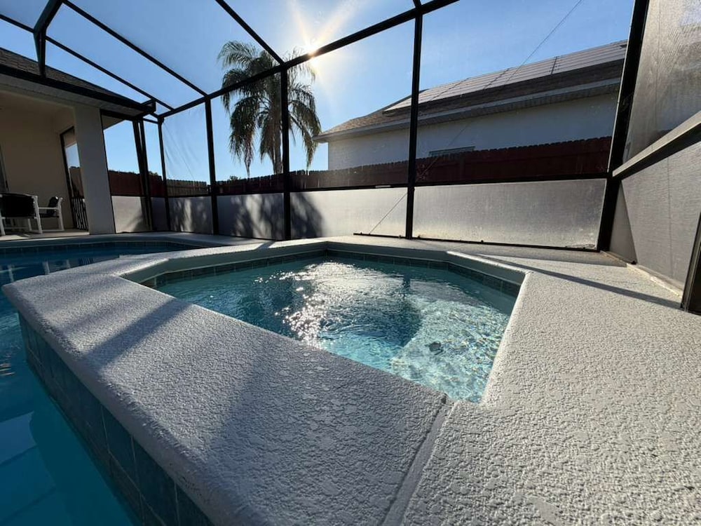 Pool •Spa •Game Rm •10 min Disney-Fun Disney Oasis