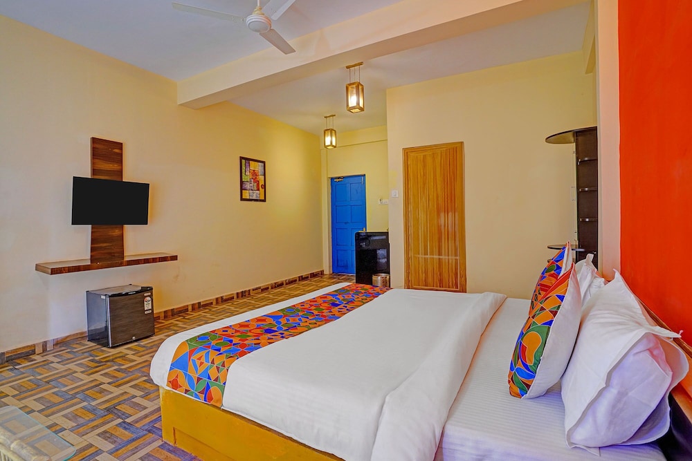 Fabhotel Padma