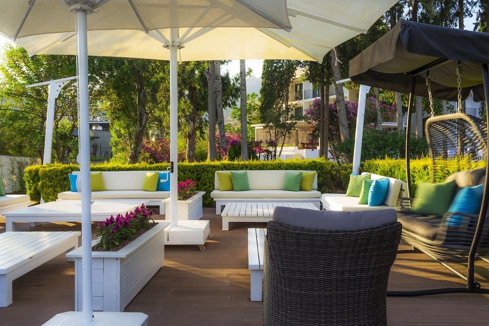 Liv Otel By Bellazure - Image 26