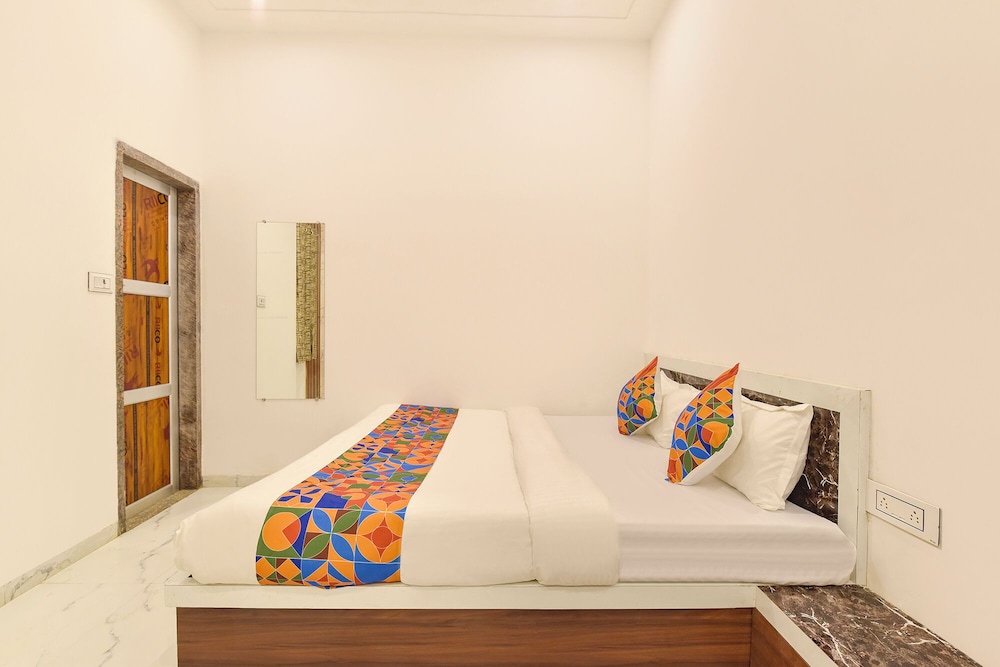 FabHotel Shree Radhey Shyam Palace
