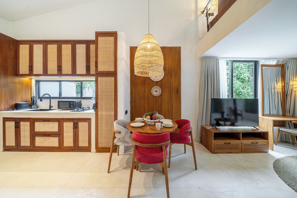 Sacred Jungle by EVDEkimi Ubud – Modern Villas and Apartments with Kitchens, Pools, & Personalized Concierge Service