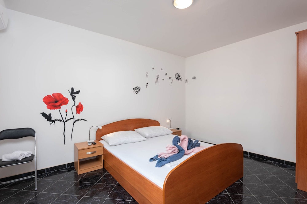 Apartments Mare view 3