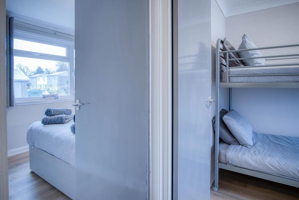 Swanbrook - 2 Bedroom Chalet- Freshwater East