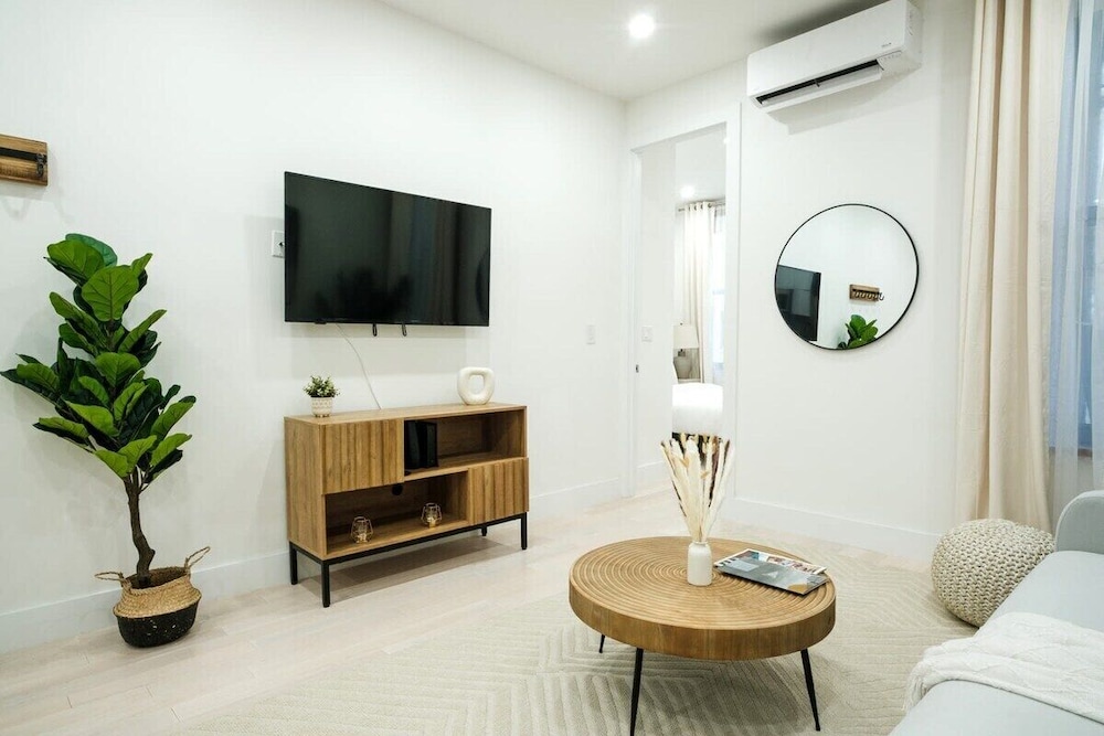 317 UES Apartments