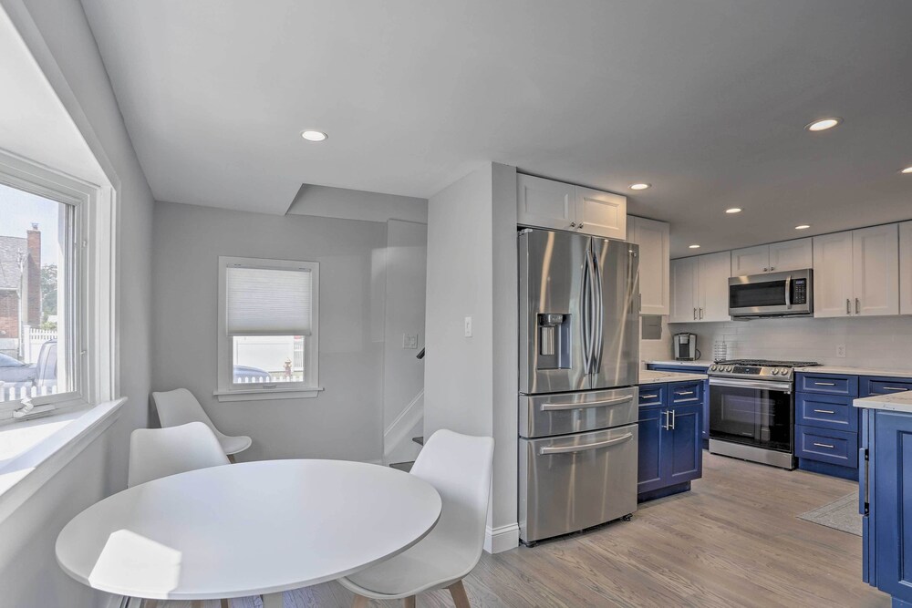 Long Island Home Near Beaches  Golf - Property Image 3