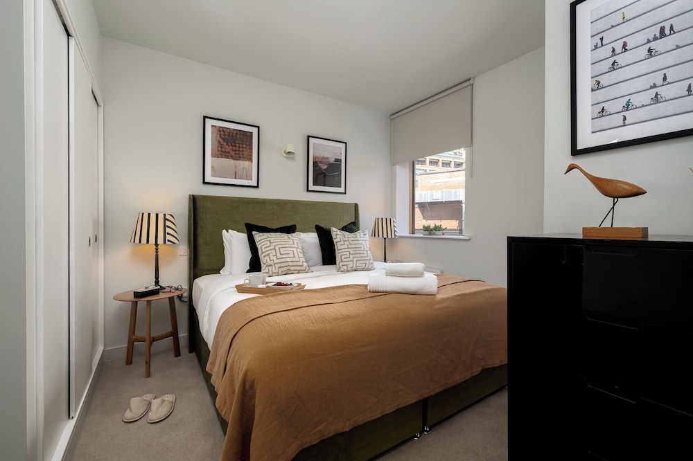 Your Apartment - Liverpool Street