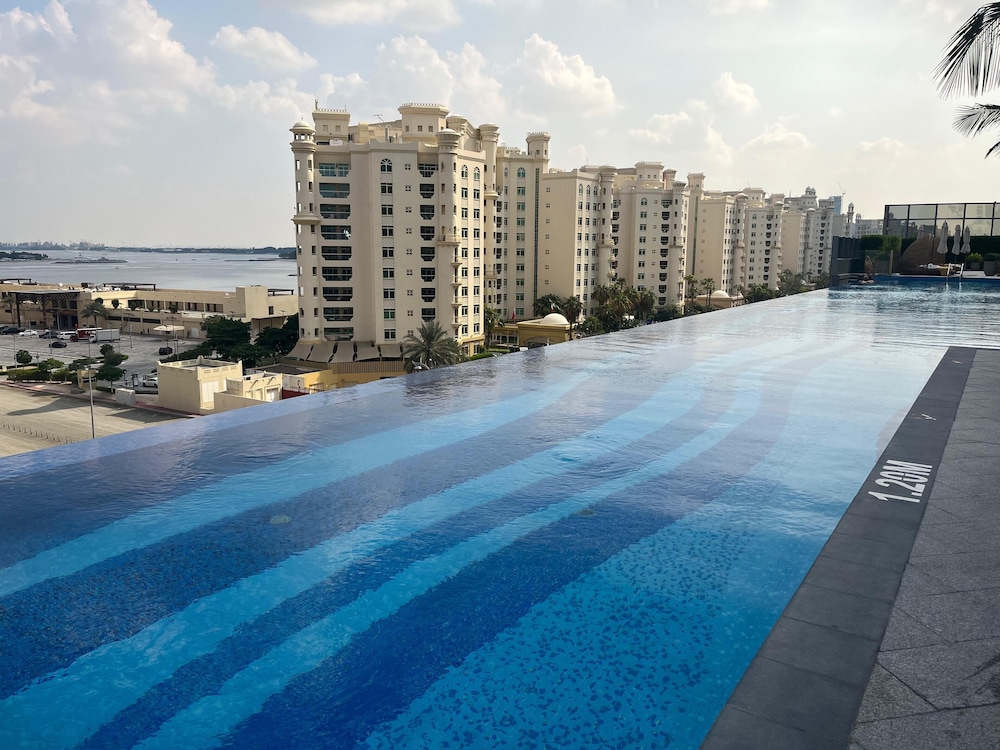 The Palm Tower Skyline View 2 Bedroom in Dubai