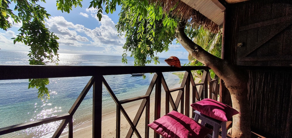 Ravoraha Ecolodge